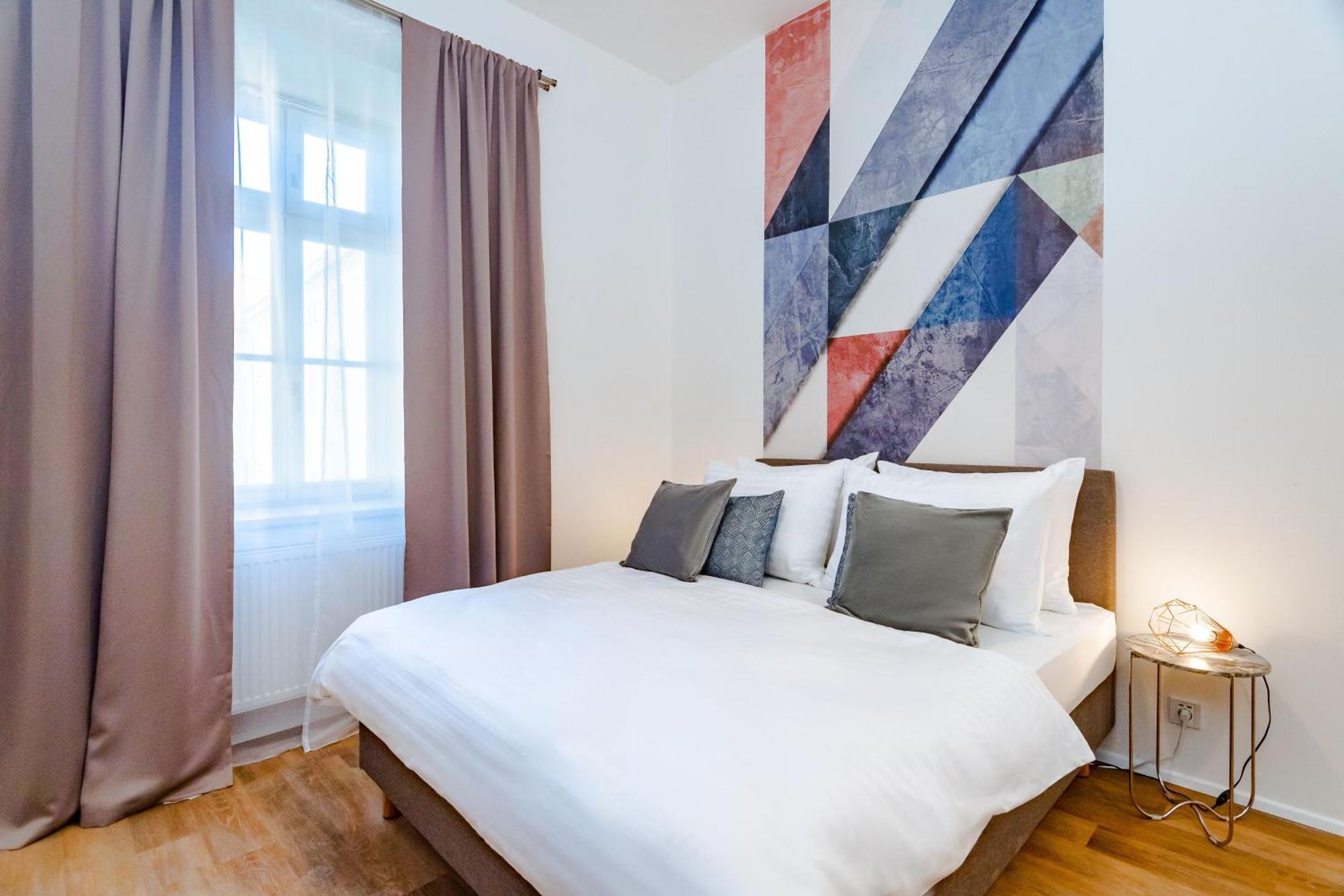 Seven Wishes Boutique Residence By Dwellfort Praga Esterno foto